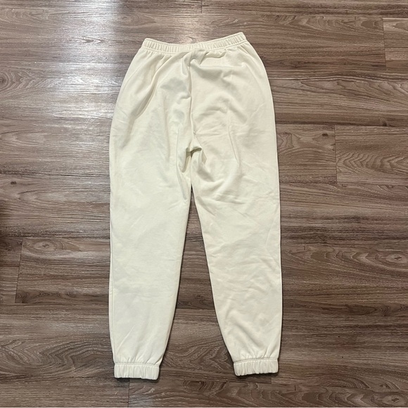 Gymshark Whitney Simmons Loose Joggers - Picture 4 of 5